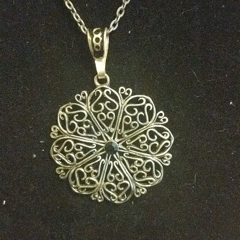 Large Silver tone Flower with Black jewel 18 inch